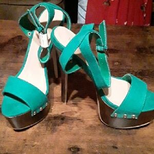 New Shoedazzle Sz 7 Gorgeous 6"  Green Platform Heels NWOT